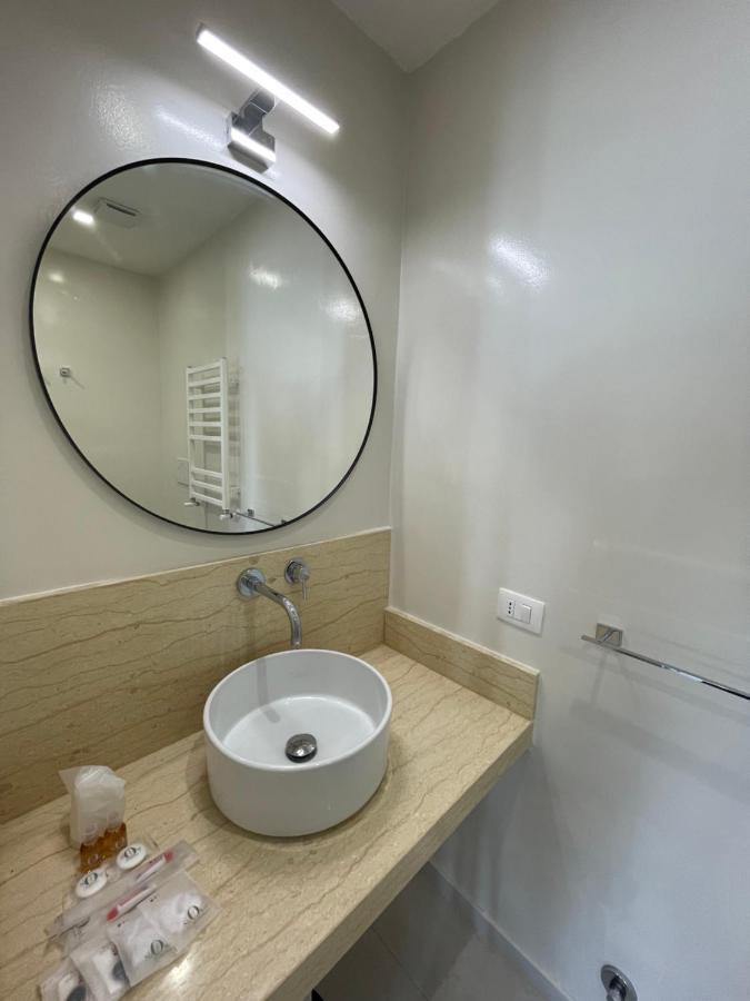Quintus Luxury Suites ローマ エクステリア 写真