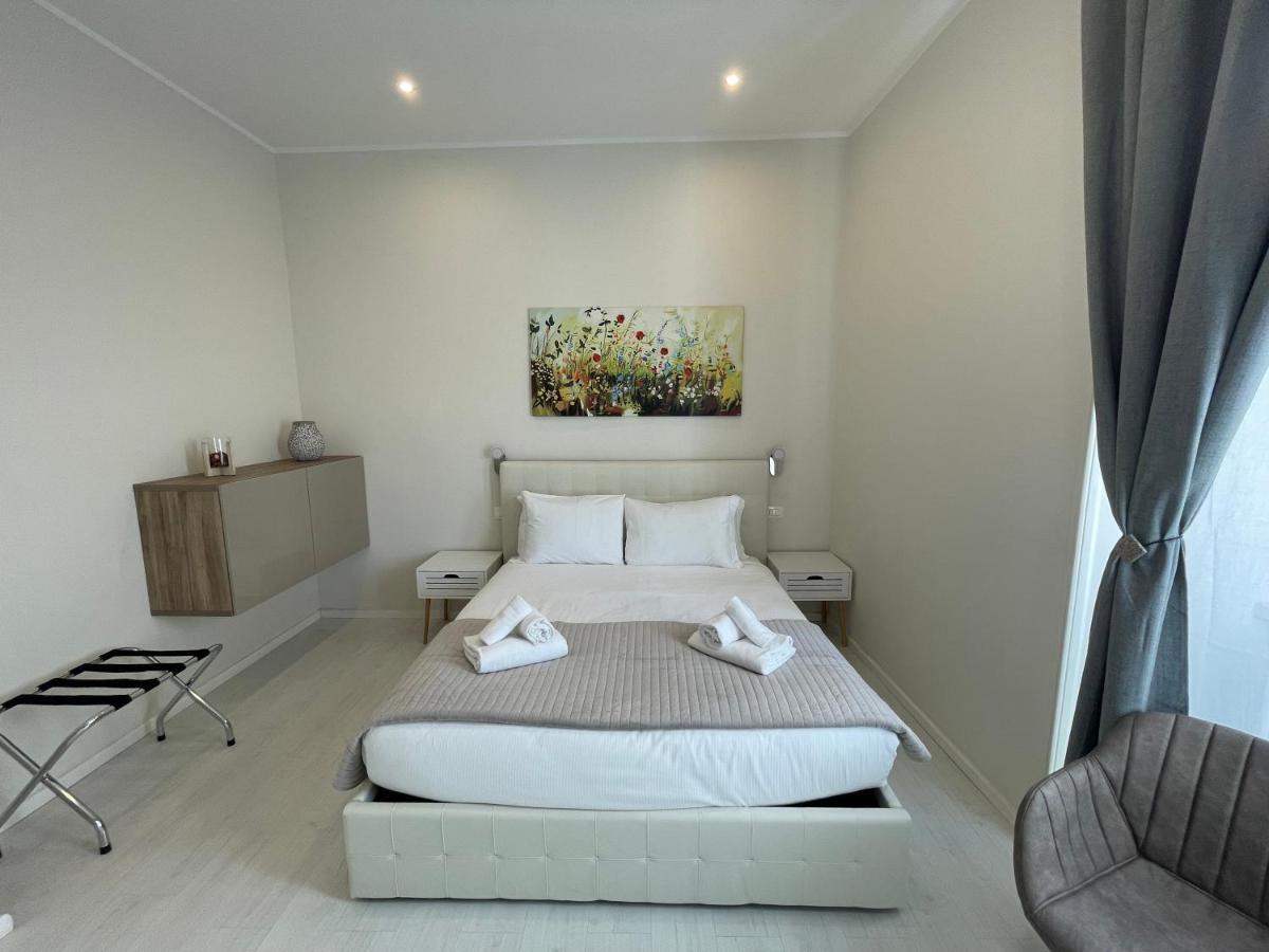 Quintus Luxury Suites ローマ エクステリア 写真